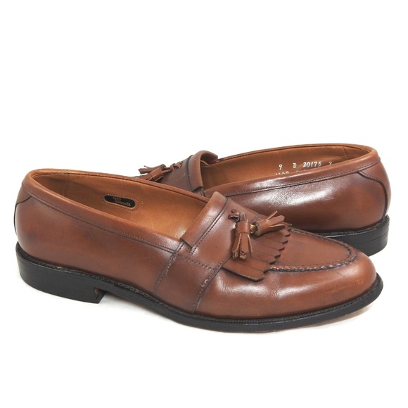 Allen Edmonds Other - Allen Edmonds Newport Leather Tassel Dress Loafers